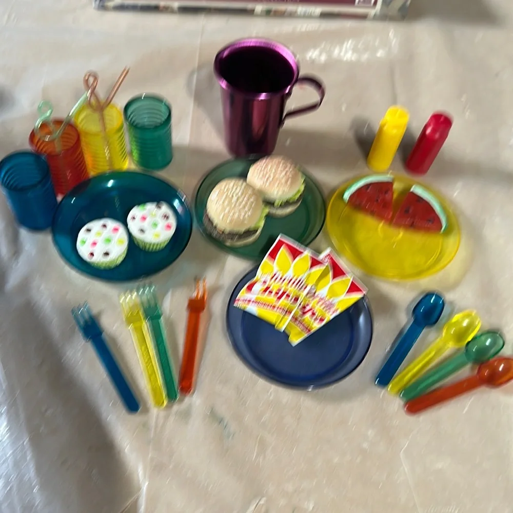 American Girl Patio Set - Picture 1 of 4